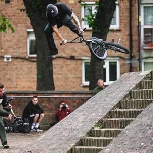 Meet your Posher, Chase